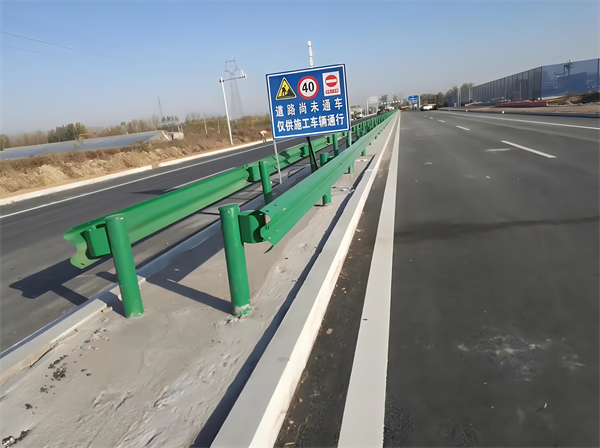 铜仁公路护栏守护安全横跨多个行业的应用